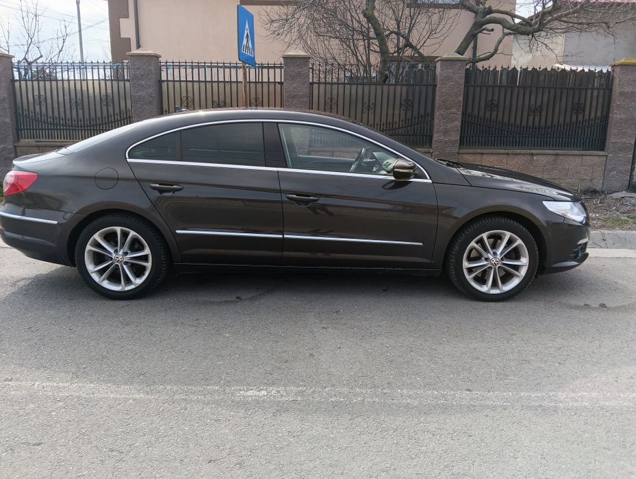 Vând Passat cc 2.0 TSI .200cp