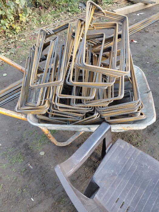 Etrieri pentru fundatie casa 20x60 , 20x70 20x80 orice dimensiune
Exec