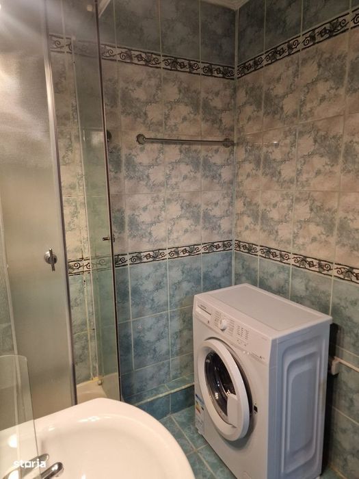 1 decembrie 5-6 minute metrou langa supeco  mobilata si utilata