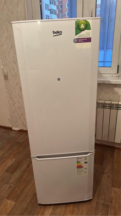 Болшой Холодильник Беко