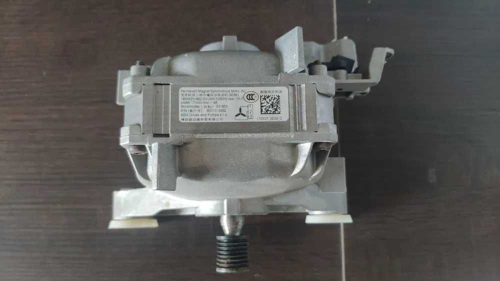 Vand motor masina spalat BOSCH