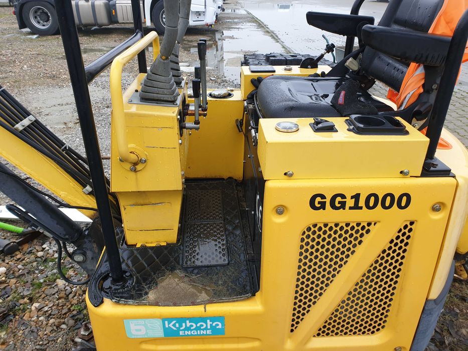 Excavator 1t motorizare 3 cilindrii Kubota