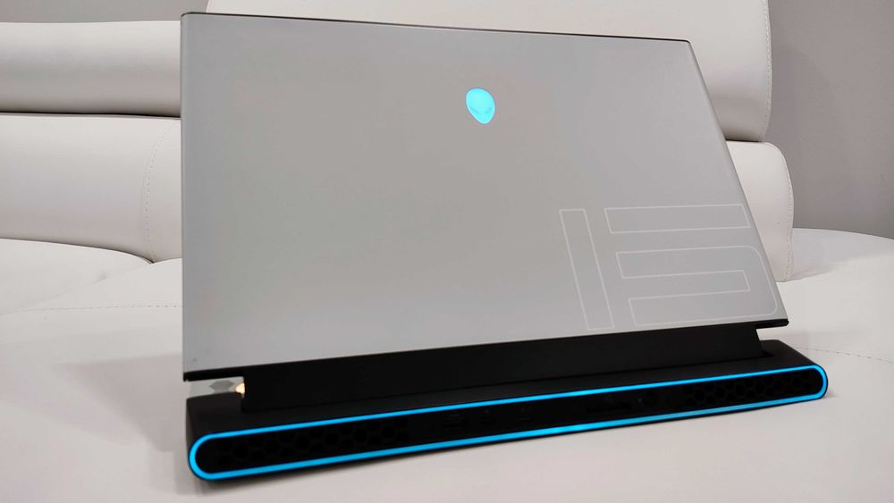 Laptop Gaming DELL Alienware, Intel Core i7-, ram 32 GB, NVIDIA GeForce RTX 3070 8GB, Windows 11