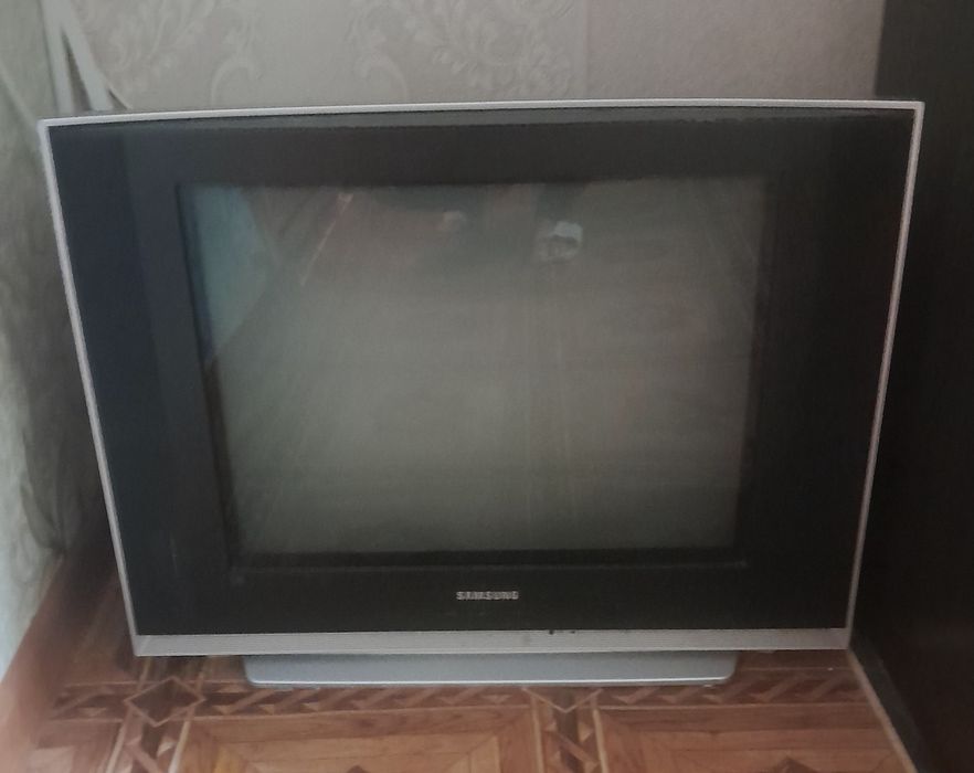 Телевизор 2000 тнг