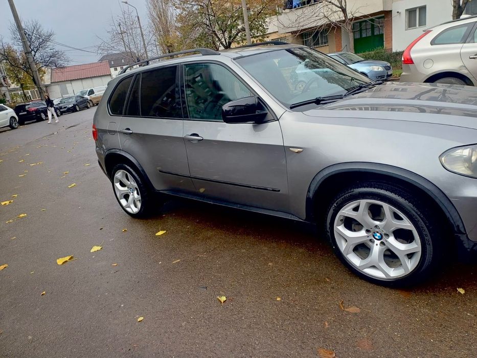 Vând BMW X5 2008