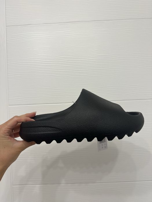 Oferta! Yeezy Slide Onyx - marimi disponibile in descriere