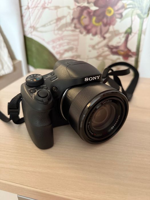Фотоапарат Sony Cybershot DSC-HX300