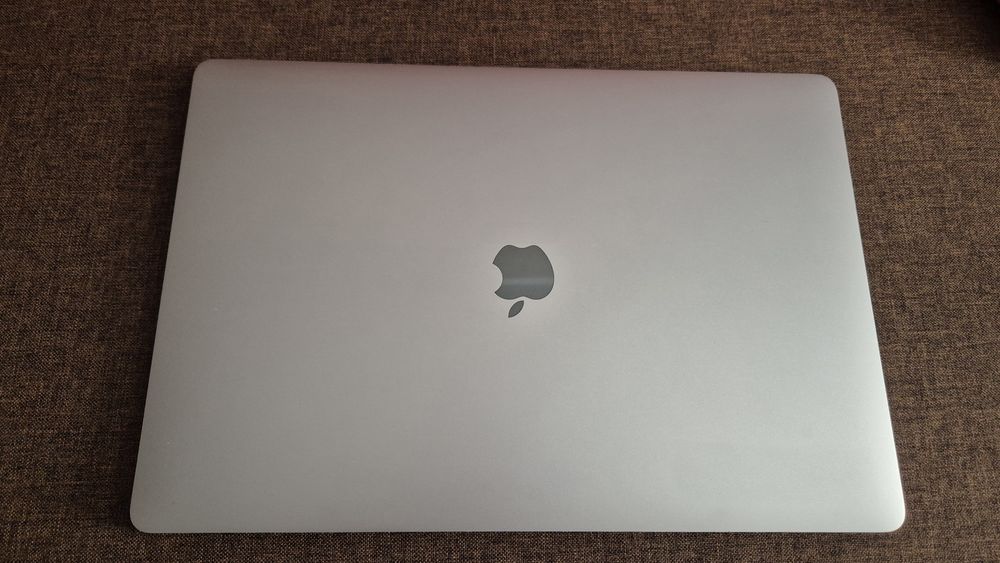 MacBook Pro 16" 2019 16/512