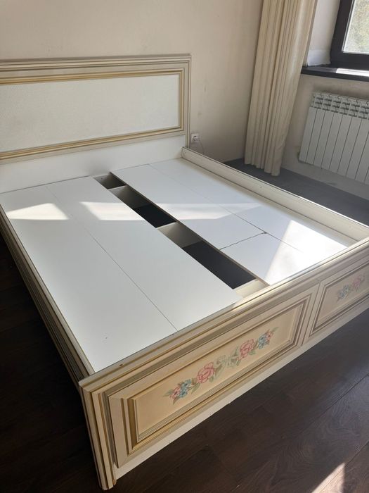 Кровать двух спалки