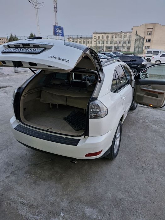 Lexus 2006 йил ишлаб чикарилган