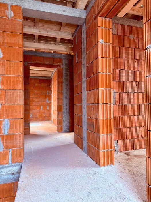Casă individuală P+1 Suceava, cu acoperiș montat– proiect modern.