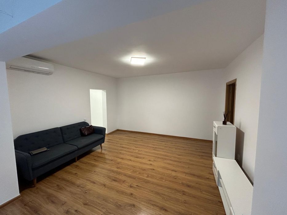 Vand ap 3 camere Iancului Strdal