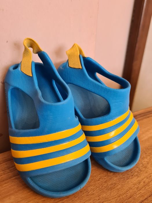 Сандали Адидас без забележки