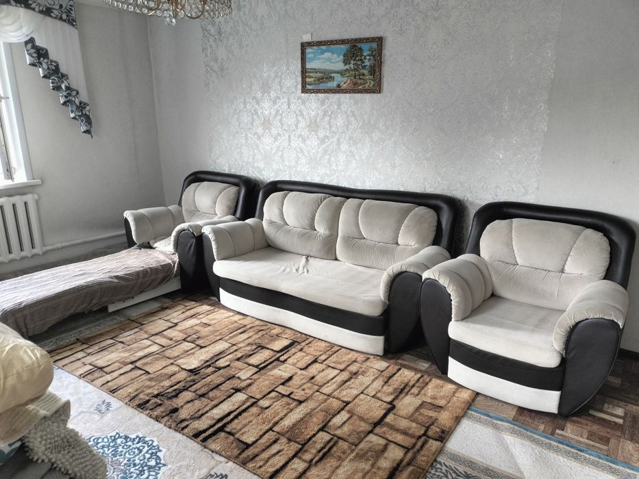 Продам диван и кресла