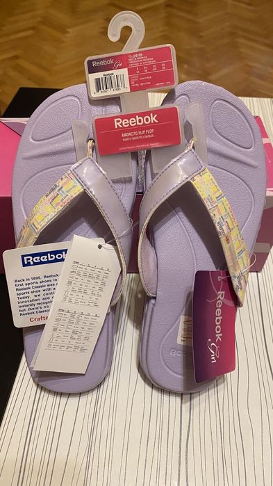 Чисто нови джапанки Reebok за момиче