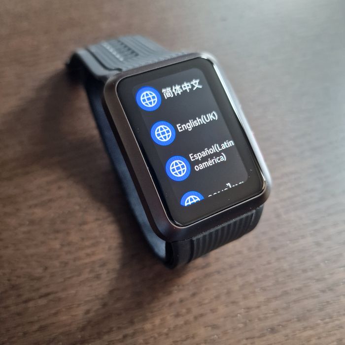 Часовник Huawei Watch D