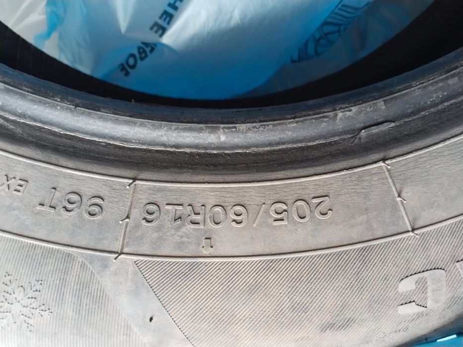 Продам зимние шины