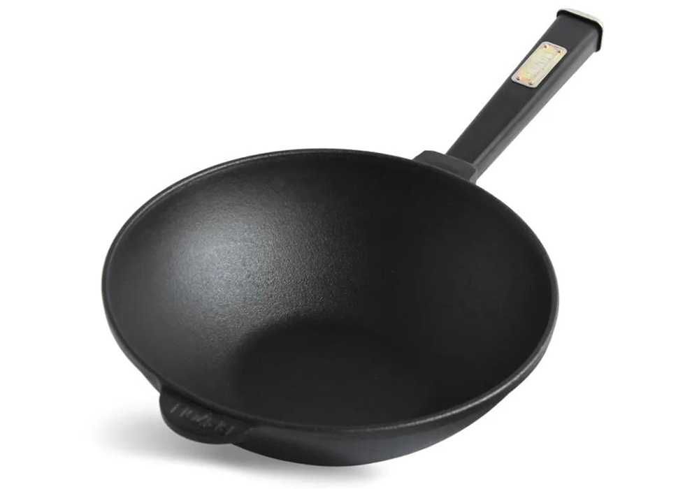 Чугунен УОК тиган с дървена дръжка, 24 см и 26 см