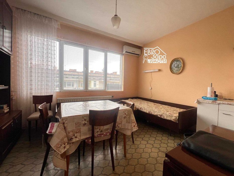 Продава се Четиристаен апартамент в Стара Загора, Център - 105 кв.м за 1235 €/кв.м - Снимка #1