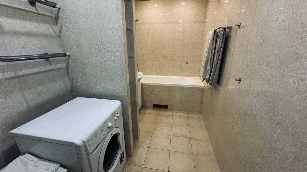СРОЧНО продается 4в3 комнаты 105м2 Сергели 6, дехканский базар