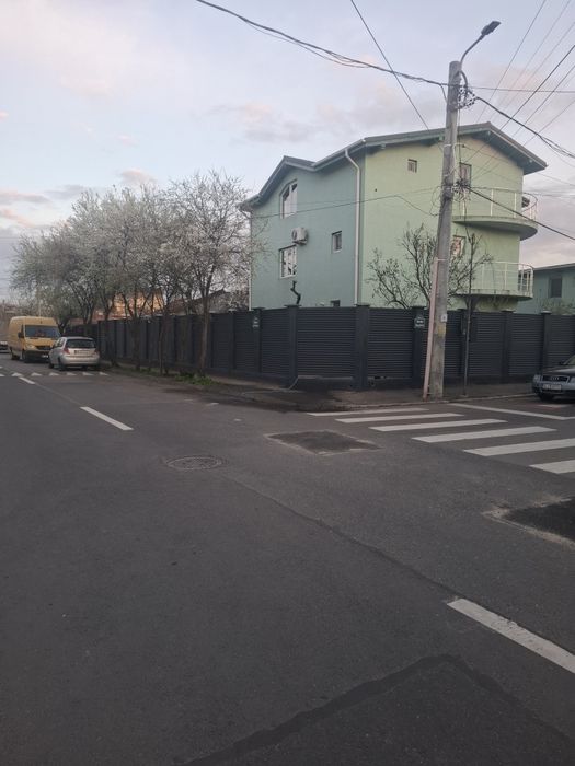 Executam garduri la cerință dumneavoastră.