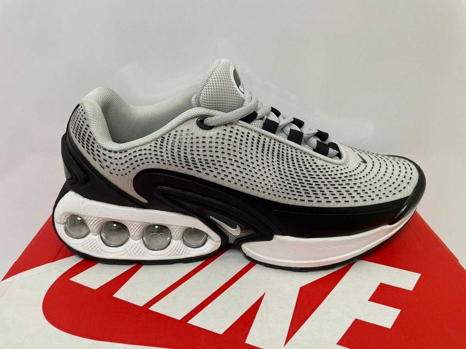 Нови мъжки маратонки с кутия Nike Air Max Dn налични 41 номер в 2 разцветки