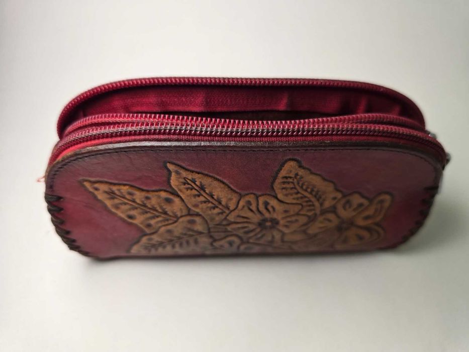 Винтидж кожена чантичка ръчна изработка и естествена кожа