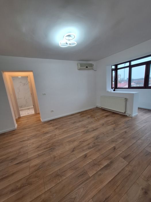 Vanzare apart 2 cam (vis a vis Stadion, langa Parcul Crang)