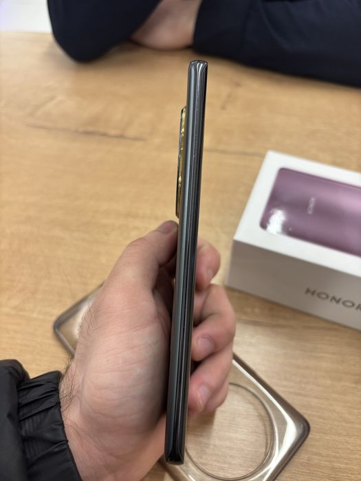 Продам хонор x9c