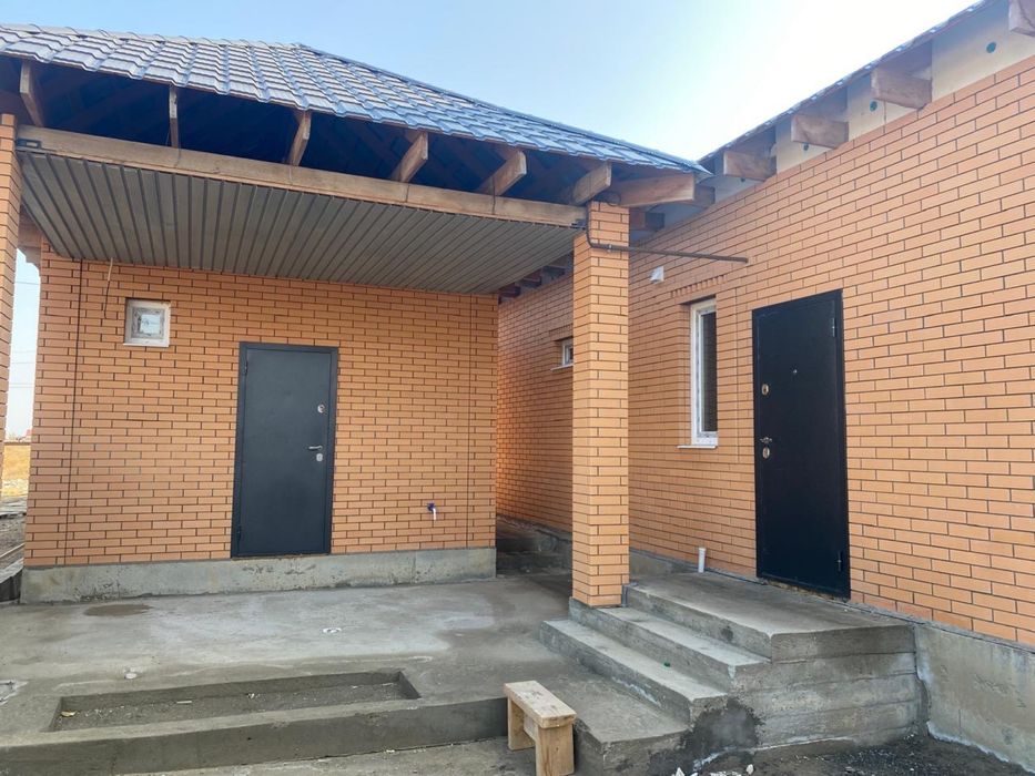 Продам дом в поселке Еркинкала 1