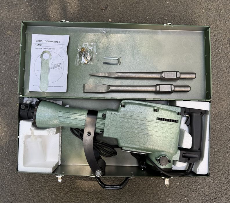 Отбойный молоток 1800 Ватт