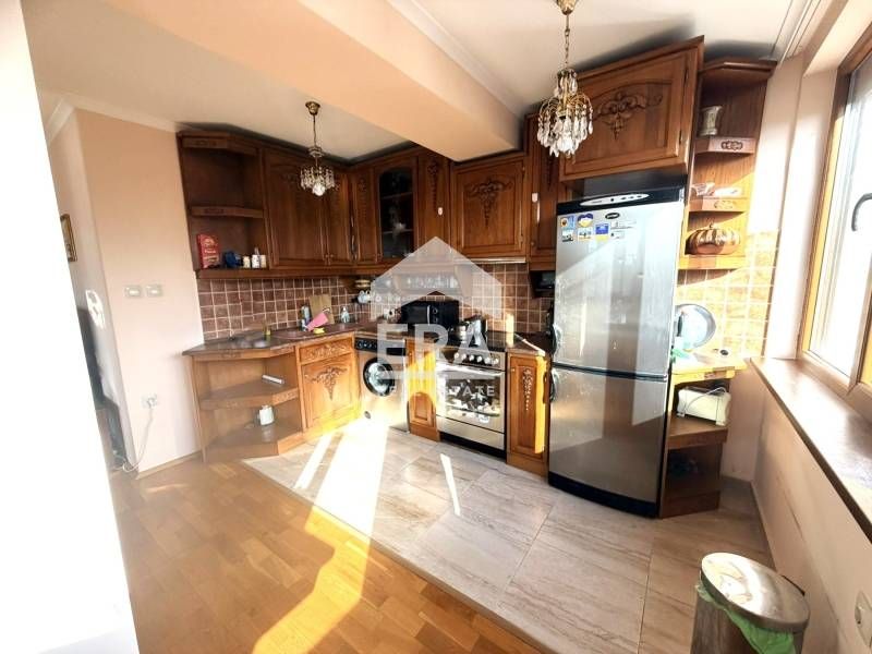 Дава се под наем Двустаен апартамент в Варна, Бриз - 80 кв.м за 498.27 € - Снимка #4