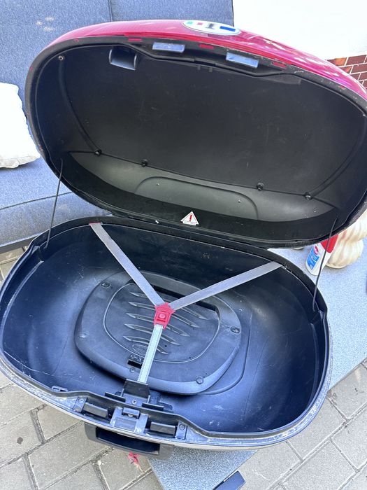 Topcase Yamaha 45L cu placa si 2chei