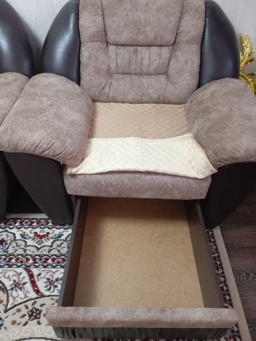 Продам диван и 2 кресла