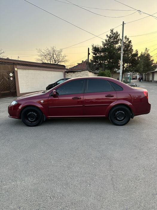 Продается Gentra 1 механика евро 2016 год 146км