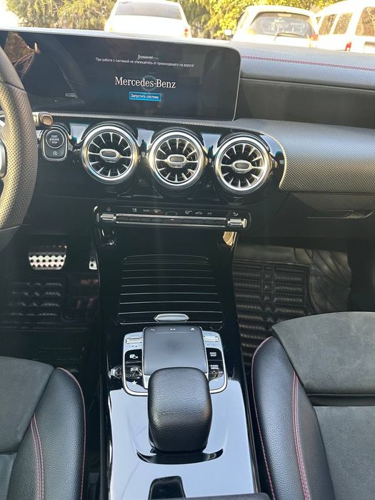 Mercedes-benz CLA 200 AMG год 2019