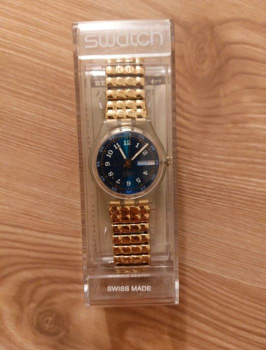 Ceas Swatch modelul Golden Days 1990 (Nou, sigilat la cutie)