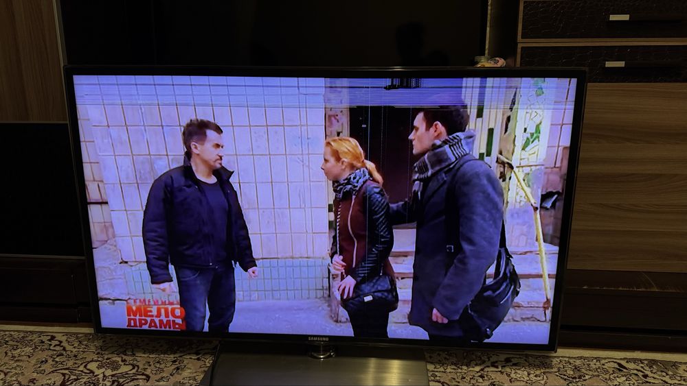 Телевизор SAMSUNG