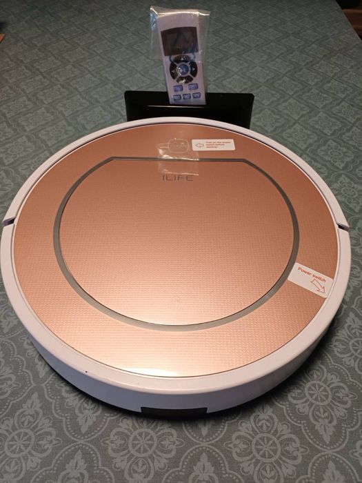 Прахосмукачка робот ilife v7s plus