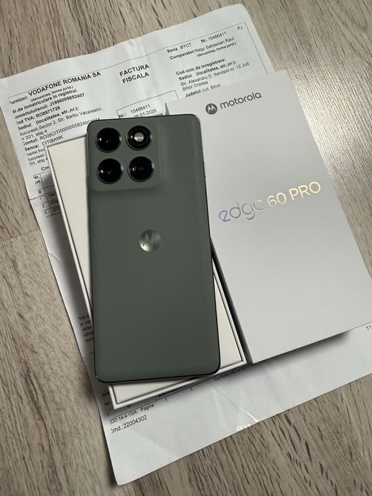 Vand Sau Schimb Motorola Edge 60 PRO Shadow Green 512Gb Dual Sim Nou !