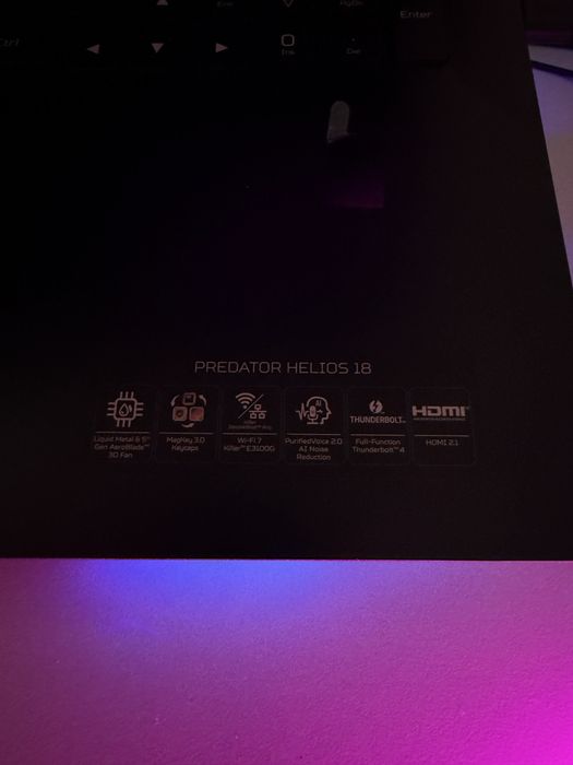 Laptop Gaming Acer Predator Helios 18 – i9, RTX 4080