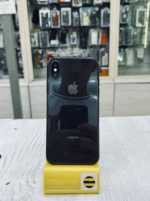 iphone xs.      .