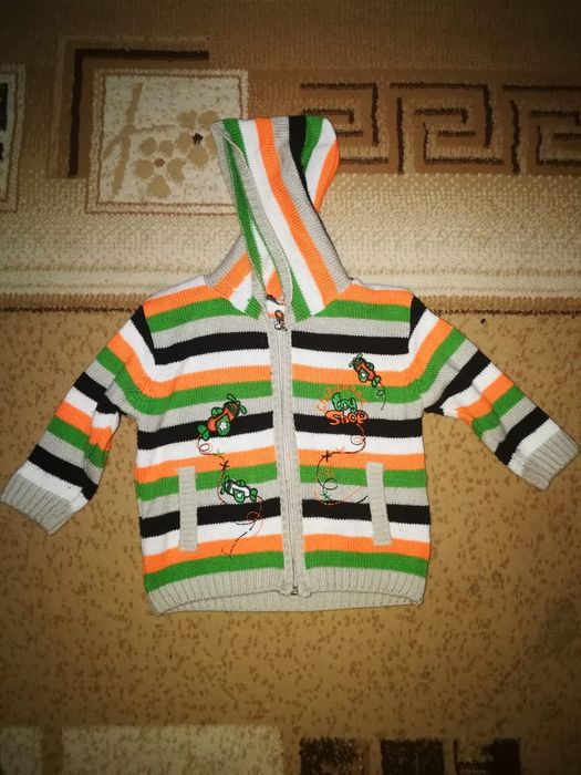 Продам детский комбинезон и джемпер