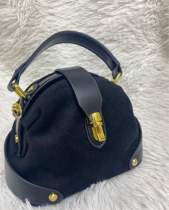 Сумка новая 8000 тг