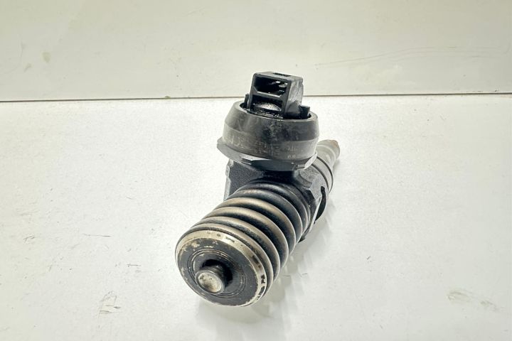 Injector 038136073BJ CM Audi A4 B7 seria