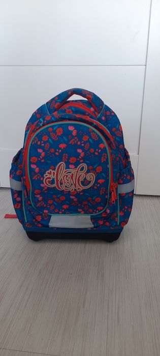 Раница за училище