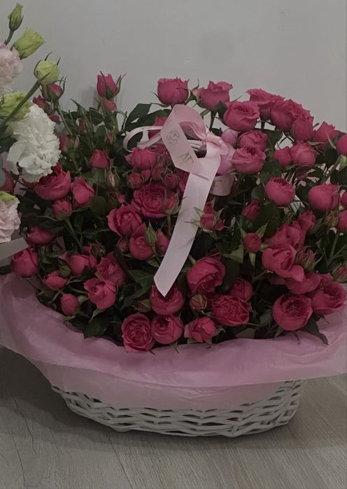 Цветы корзина свежие