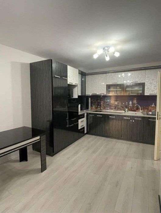 Дава се под наем Двустаен апартамент в София, Витоша - 72 кв.м за 698.19 € - Снимка #2