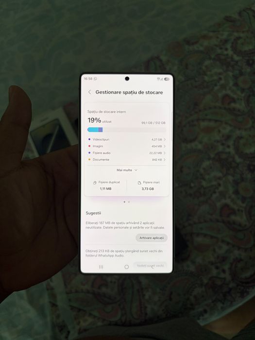 Vând 25 ultra 512GB factura garantie