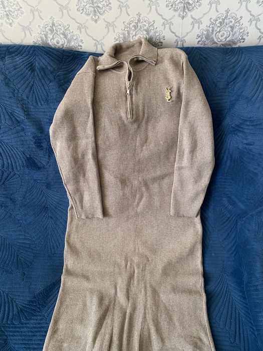 Женская одежда Платья